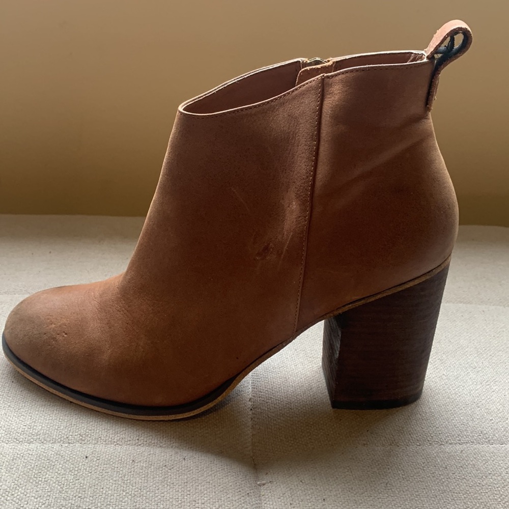 B.P. Women's Brown Block Heel Leather Bootie Size 9.5 - Picture 6 of 15